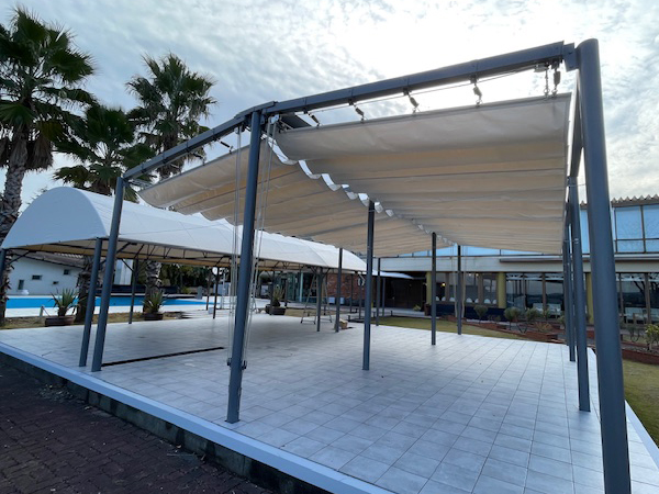 業務用の雨よけテント