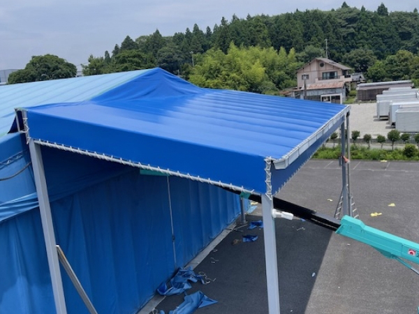 店舗用の軒先テント