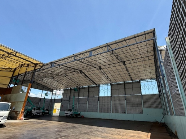 店舗用の軒先テント